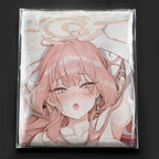 Aru Rikuhachima (Version im roten Kleid) – Anime-Kissen, Fan-Art-Edition