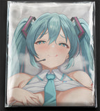 Hatsune Miku (Plump Ver.) - Anime Pillowcase Fan-Art Edition