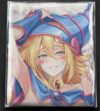 Dunkles Magiermädchen (Version 4) – AnimePillow-Fan-Art-Edition
