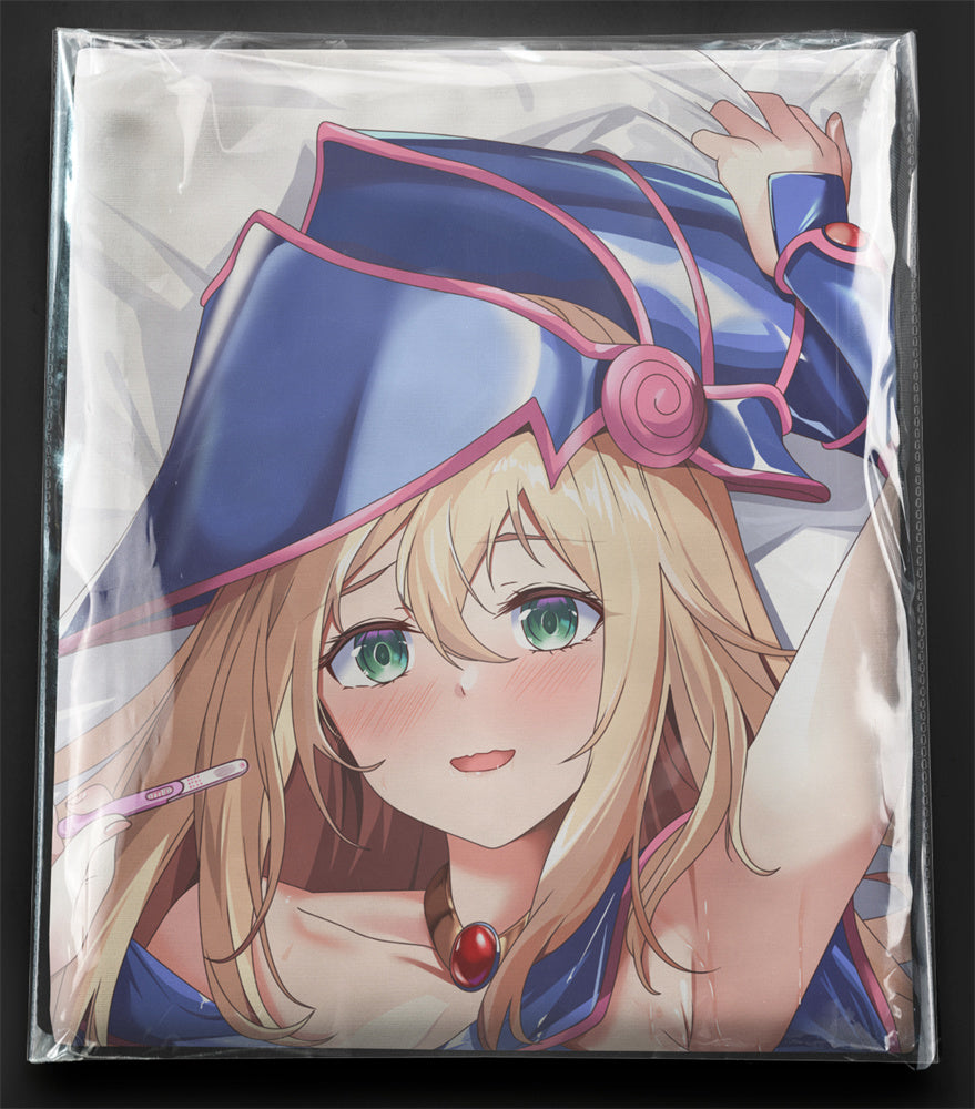 Dunkles Magiermädchen (Version 2) – AnimePillow-Fan-Art-Edition