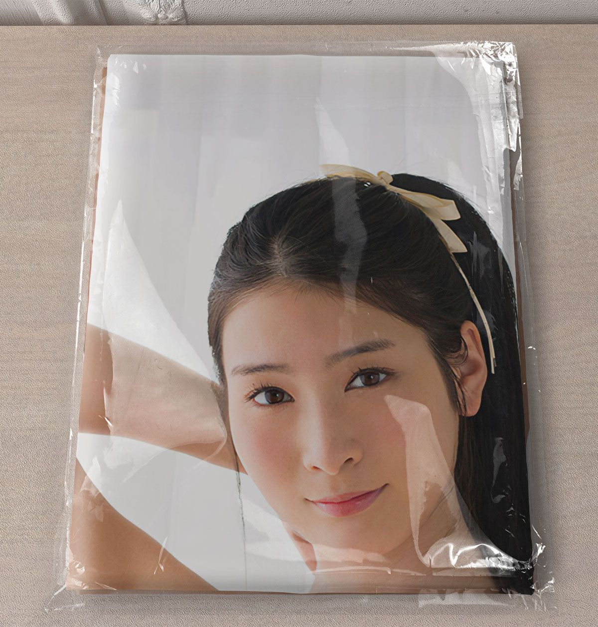 Suzu Honjo Ver.3 - Actress Pillowcase Fan-Art Edition