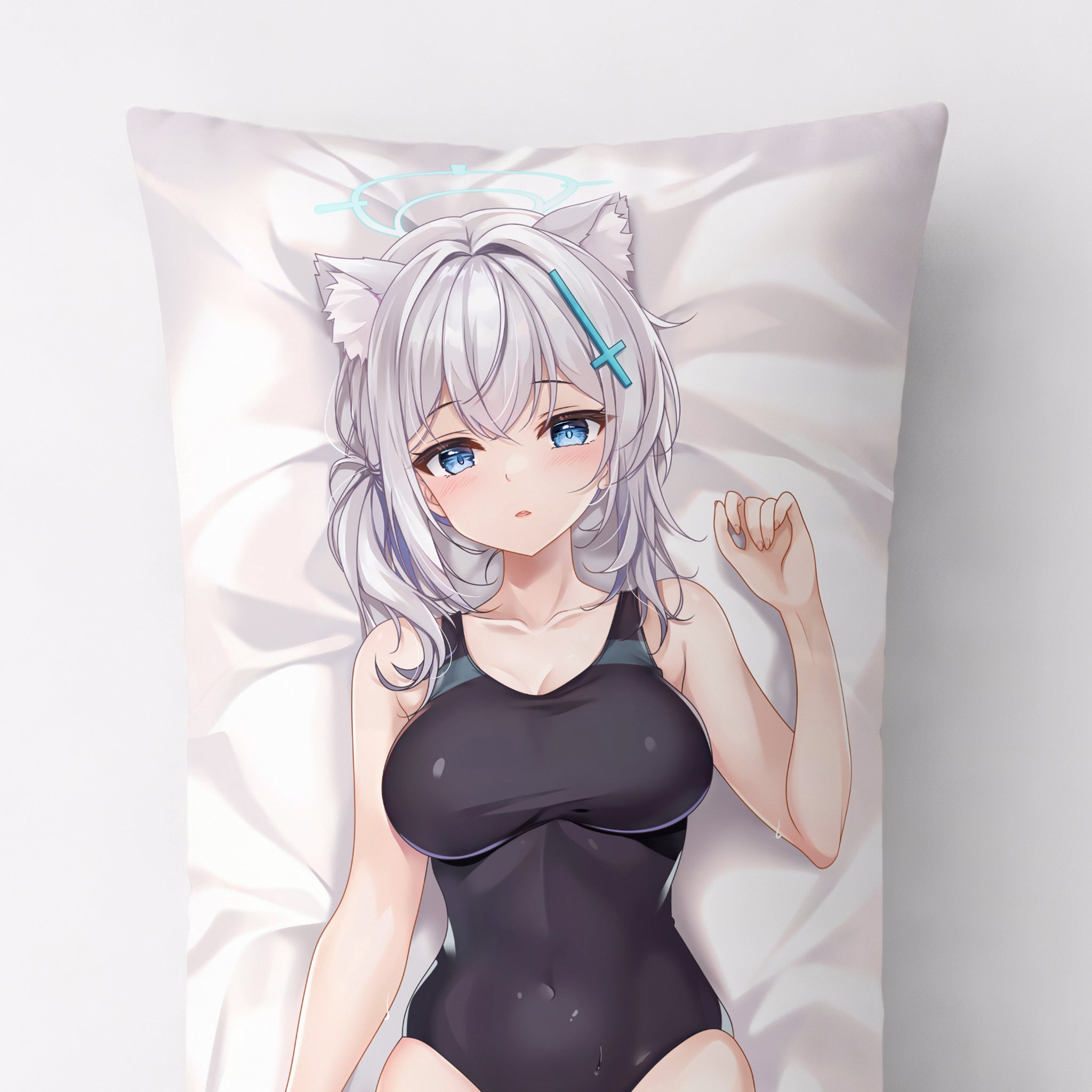 Shiroko (versión en traje de baño negro) - Edición Fan-Art de AnimePillow