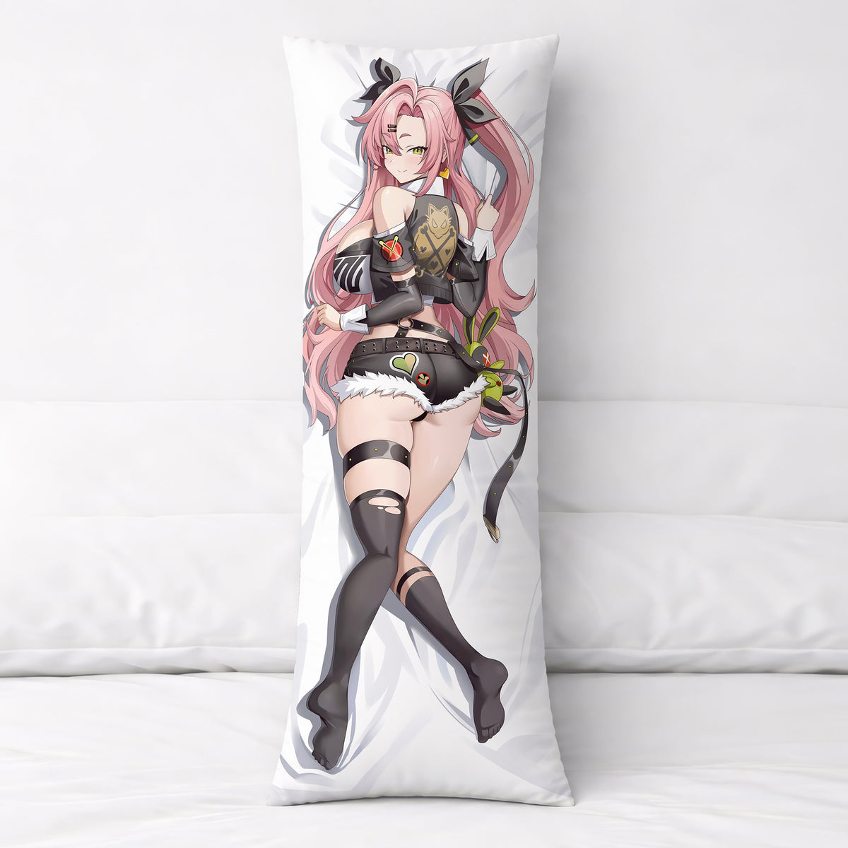 Nicole Demara - Anime Pillowcase Fan-Art Edition